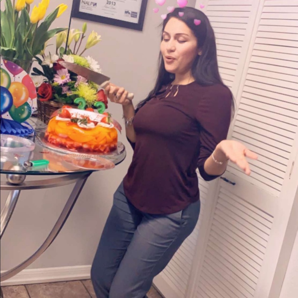 Meet your Posher, Elizabeth